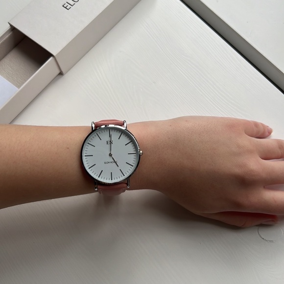 Watch - Picture 8 of 8